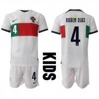Fotballdrakt Barn Portugal Ruben Dias #4 Bortedraktsett VM 2022 Kortermet (+ Korte bukser)